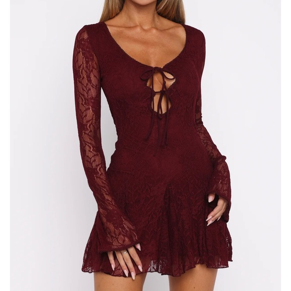 White Fox Boutique Dresses & Skirts - NWT White Fox Burgundy Lace Dress